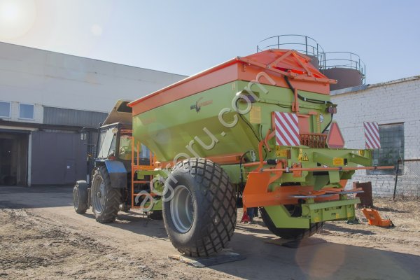 Машина для внесения минеральных удобрений МВМУ-8 (10)