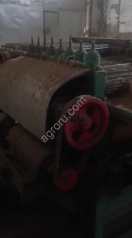 Мялка, для первичной переработки льнотресты.