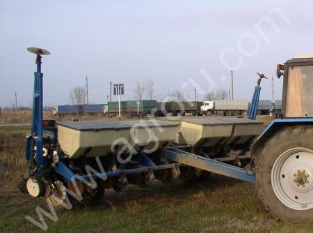 Сеялка KINZE 8-ми рядная