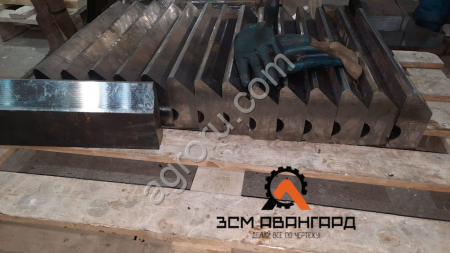 Брус на СМД-75А