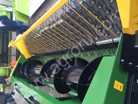 Платформа подборщик валков Bicchi для комбайна