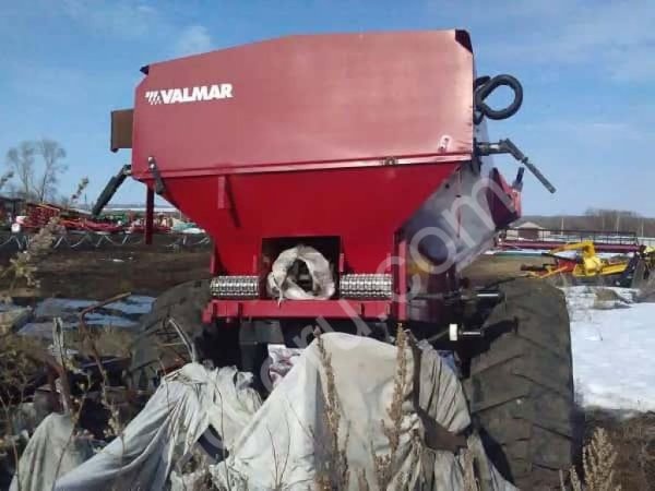 Разбрасыватель удобрений Valmar Airflo