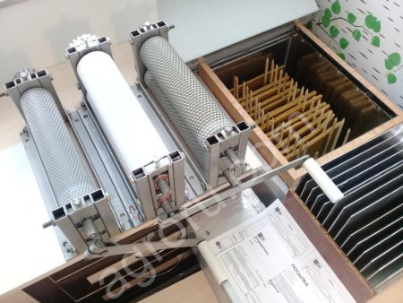 Вальцы ручные для изготовления вощины