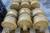 Каток опорный двубортный для Komatsu D375 A-5