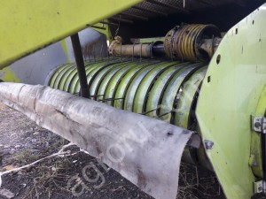 Пресс подборщик рулонный Claas Rollant 44S