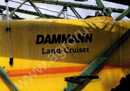 Прицепной опрыскиватель