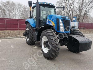 Трактор NEW HOLLAND T8040