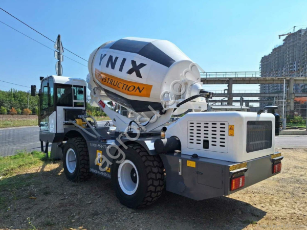 Бетоносмеситель с самозагрузкой YNIX QGMC4000 (16м3час)