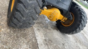 Фронтальный погрузчик..