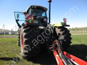 Трактор xerion 3300