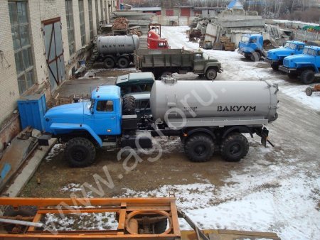 Вакуумная машина ВМ-10 Урал длинобазовый 2016г.в.(емкость 10м3) насос КО-505