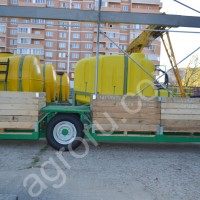 Контейнеровоз садовый КС-3 для транспортировки 3 контейнеров