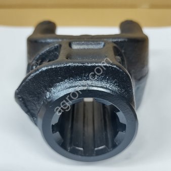 Вилка карданного вала (27x74,6) под МТЗ (с нажимным штифтом)