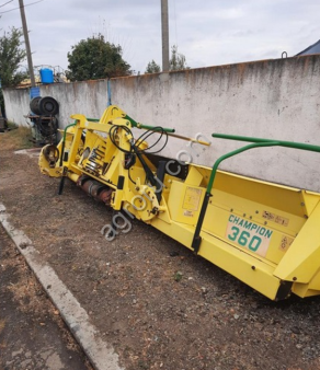 Кукурузная жатка John Deere KEMPER CHEMPION 360