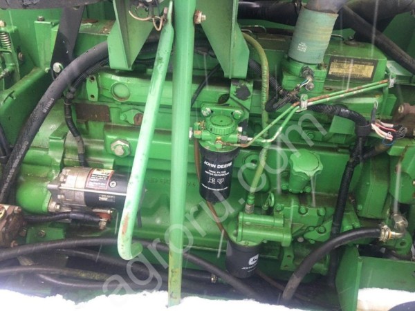 Зерноуборочный комбайн JohnDeere-1550CWS