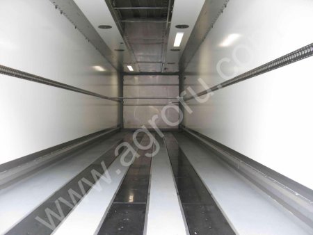 автомобиль для перевозки суточных цыплят