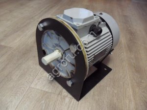 АИР90L2У1 Электродвигатель 3 кВт / 2860 об.