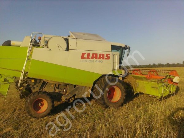 комбайн зерноуборочный Claas lexion 440