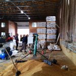 Шнековый передвижной дозатор весовой для фасовки