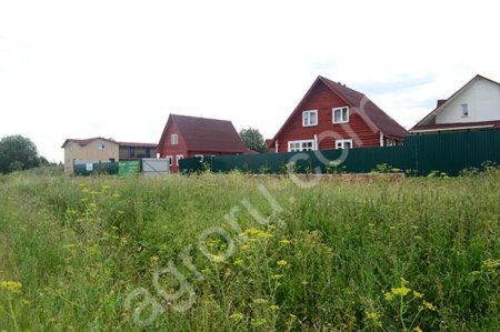 Земельные участки и готовые дома