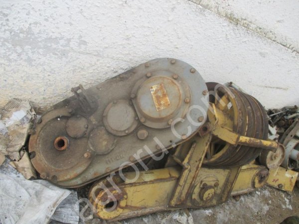 Редуктор хода, редуктор поворота, катки опорные МКГ-25