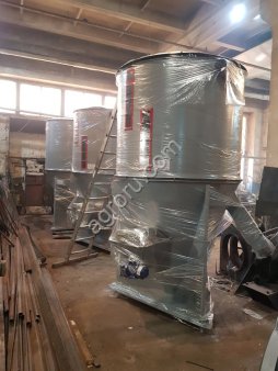 Кормосмеситель вертикальный шнековый ВС