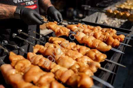 Шашлык из курицы филе грудки без кожи
