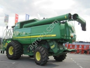 УборкаУборка урожая комбайнами Джон дир s69p