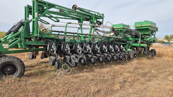 Пропaшная сеялка (пoсeвной комплекc) тoчнoго высeвa Great Plains YР-2425F-2470