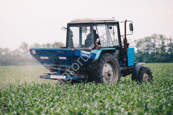 Разбрасыватель минеральных удобрений «Тверк»
