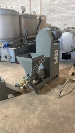 Пресс для брикетов пини-кей