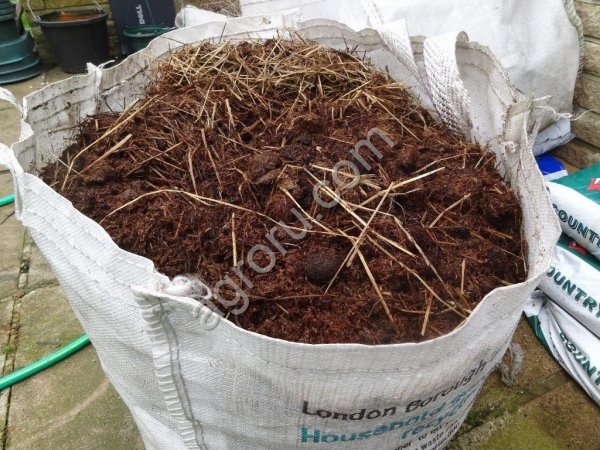 любой навоз