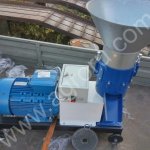 Мини пресс-гранулятор