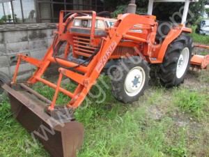 Мини трактор KUBOTA L1-26