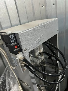 Установка для надевания ручек на ПЭТ-бутылки