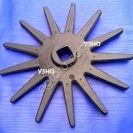 Резиновая звездочка Д-280.. z-13.центральное отверстие 27x27