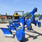 Плуг Пску-4 навесной четырехкорпусной