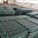 Б/у пластиковый щелевой пол для поросят