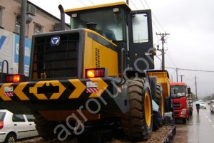 Фронтальный погрузчик XCMG LW300F