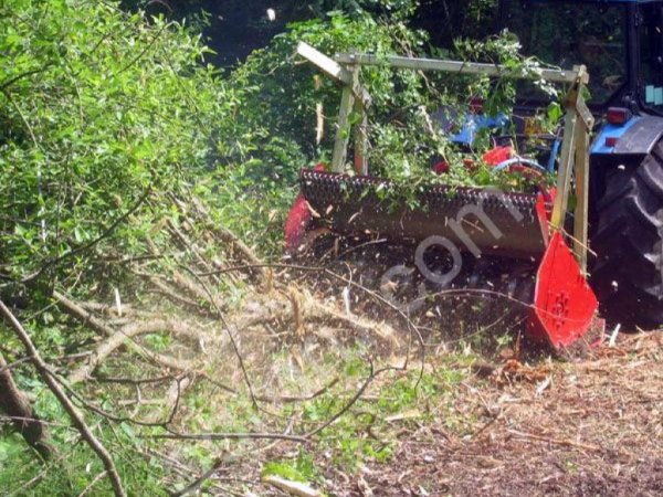 Мульчер - лесной измельчитель - кусторез- косилка для деревьев MIDIFORST