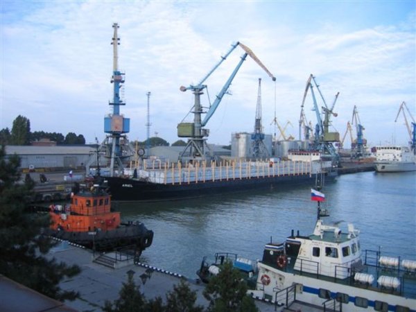 Последний теплоход с рыбой отправился из Салехарда