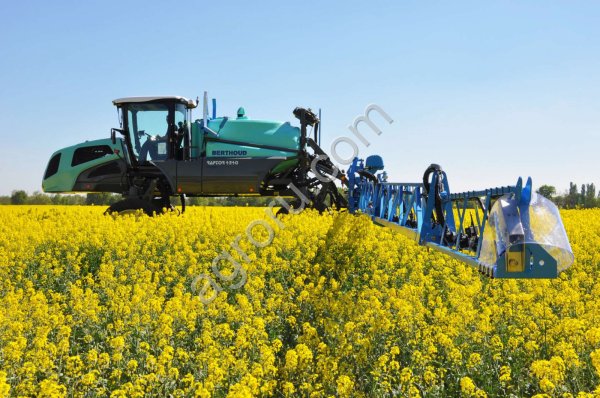 Б\У Самоходный опрыскиватель RAPTOR 4240 HVH BERTHOUD