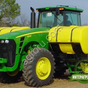 Трактор John Deere модель 8295R. Комплект дополнительных ёмкостей.
