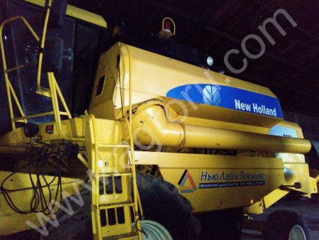 комбайн NEW HOLLAND ТС56