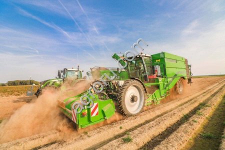 Картофелеуборочный комбайн AVR Puma 4.0 четырехрядный