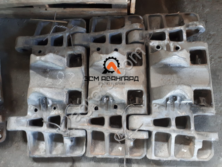 Звено гусеницы на ЭКГ-5 (1080.34.01)