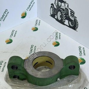 Опора переднего моста (передняя) RE62204 gt; RE61477 John Deere (оригинал)