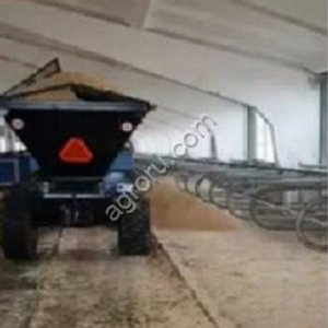 прицеп для подстилки, прицеп для разбрасывания подстилки, прицепа для подстилки крс.
