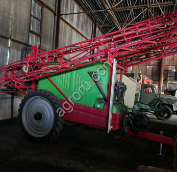 Опрыскиватель полевой прицепной Krukowiak