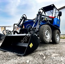Универсальный мини-погрузчик АТ-350М